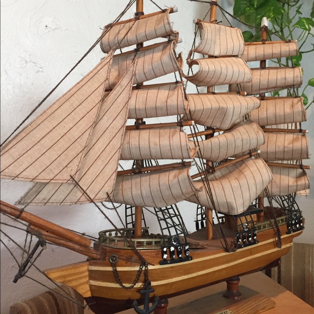 Mini wooden pirate ship boat sailor beach decor